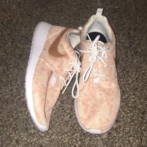 Women’s Nike Sneakers
